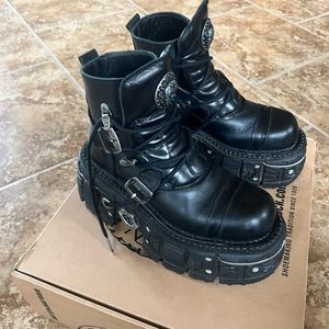 PRESSURE TANK COMBAT NEW ROCKS